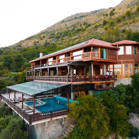 Wooden House Hotel Canaj Ngoại thất bức ảnh
