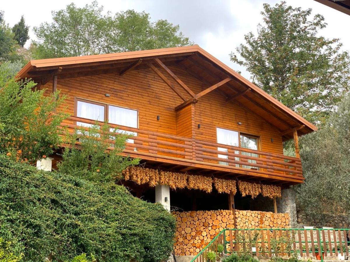 Wooden House Hotel Canaj Ngoại thất bức ảnh