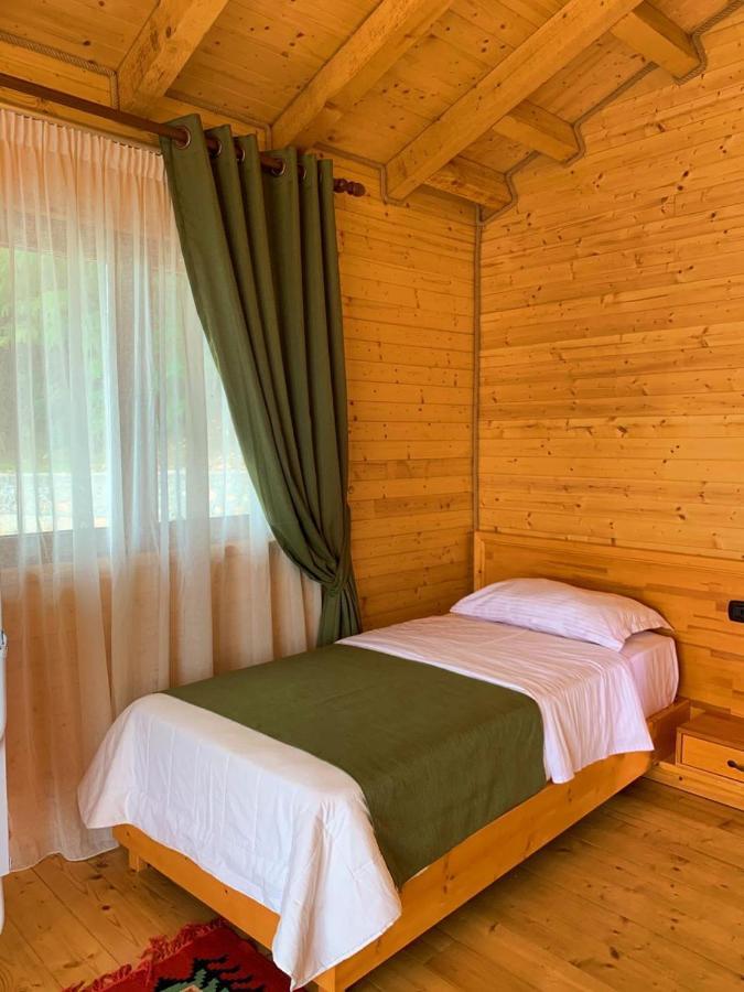 Wooden House Hotel Canaj Ngoại thất bức ảnh